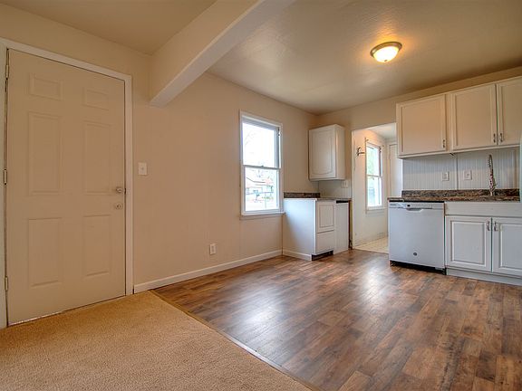 4th image of 2861 1/2 Belford Ave
