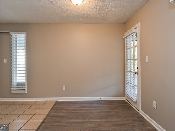 5th image of 5720 Twain Dr
