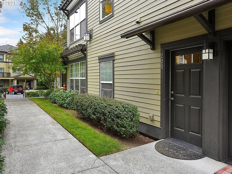 22814 SW Forest Creek Dr #200 — Photo 3