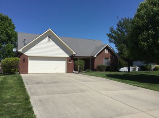 44 Adams Ct, Whiteland, IN 46184