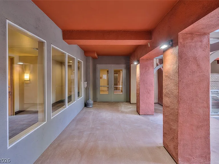 51 E Agate Ave #304 — Photo 14