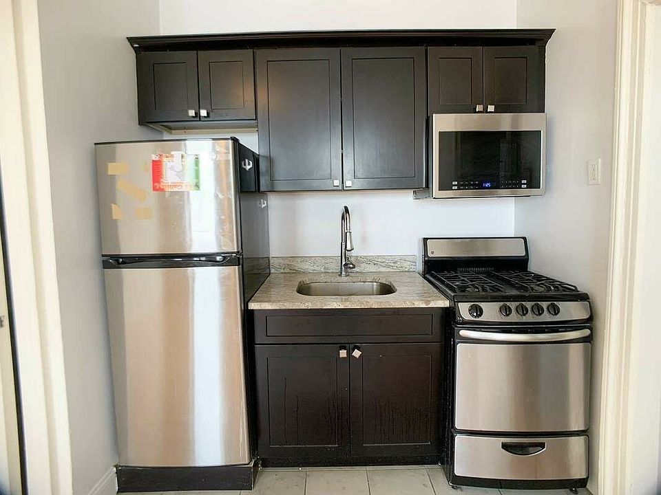 1st image of 32-85 33rd St #E8