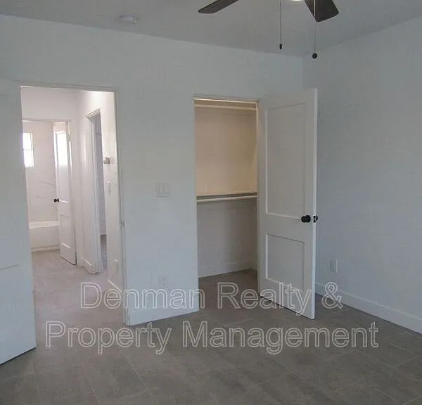 4306 N 12th St #7 — Photo 14