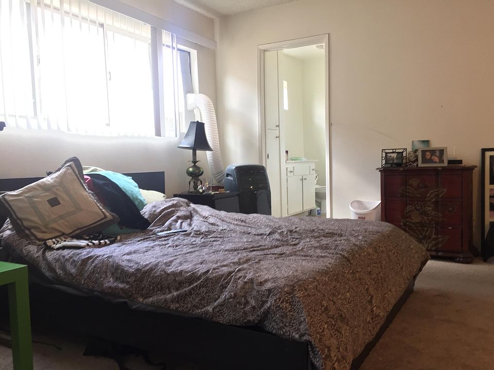 Side view of the master bedroom. My occupant is in the middl