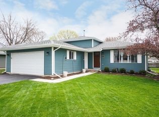 111 Kevin Ln, Oswego, IL 60543