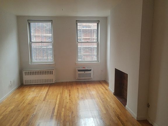 2nd image of 317 W 21st St #Db