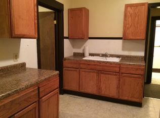 213 Whittier Ave APT 1, Waterloo, IA 50703