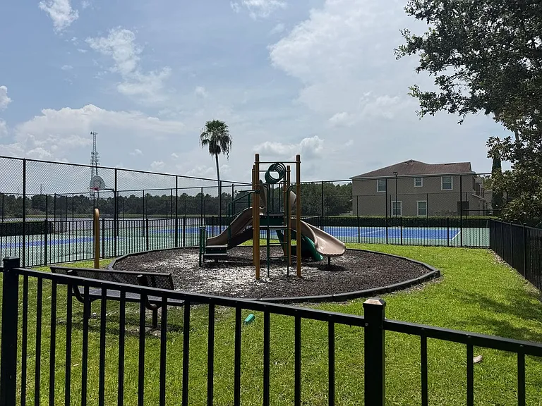 10769 Savannah Landing Cir — Photo 18