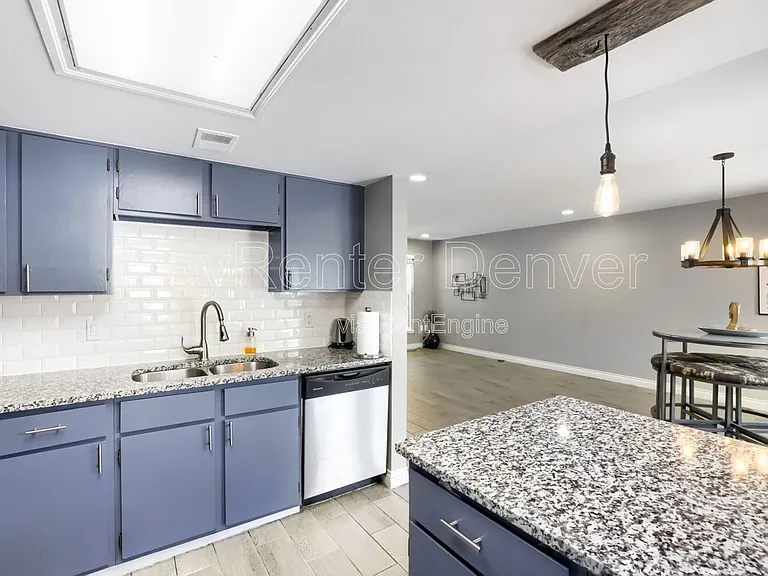 1201 Galapago St #94 — Photo 6
