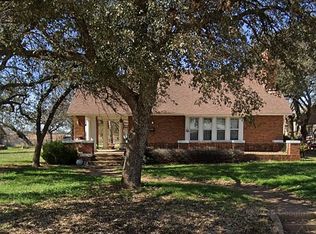 209 N Parks St, Breckenridge, TX 76424