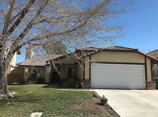 44220 Olympus Dr, Lancaster, CA