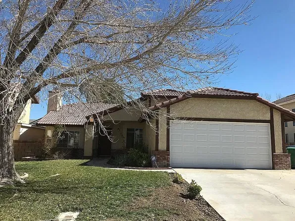 44220 Olympus Dr, Lancaster, CA 93536
