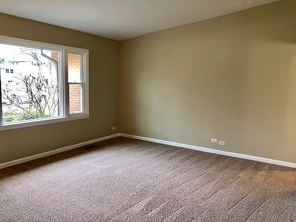 2nd image of 3119 Everglade Ave