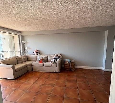 5th image of 3716 NE 168th St APT 306