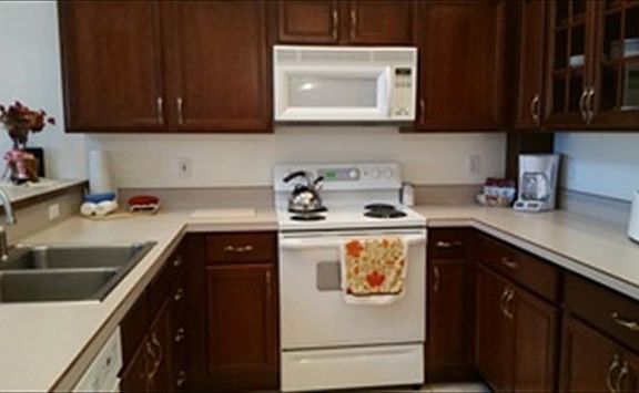 3rd image of 855 Ocean Shores Blvd NW