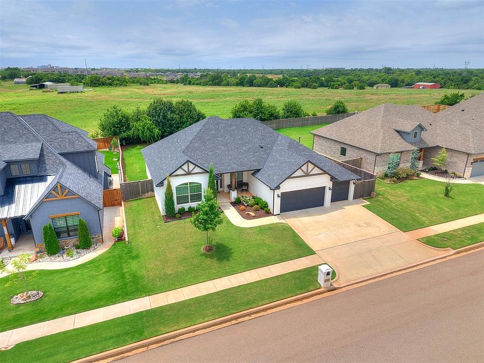 1st image of 3708 Vintage Creek Dr