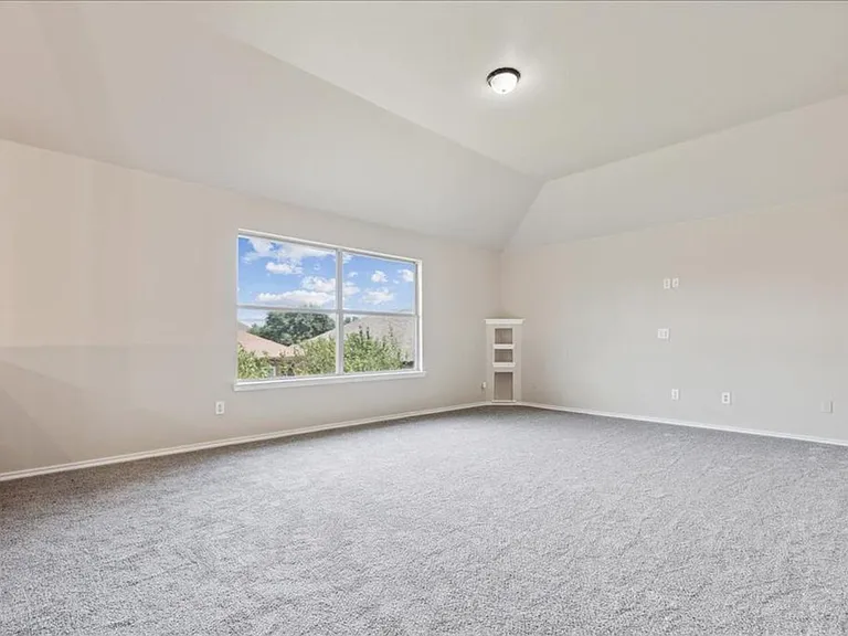 708 San Antonio Trl — Photo 30