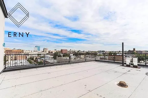 Rented by ERNY LLC | media 8