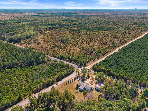 5th image of 1600 Badger Ave