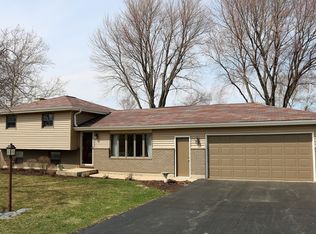 10167 Rich Rd, Dekalb, IL 60115