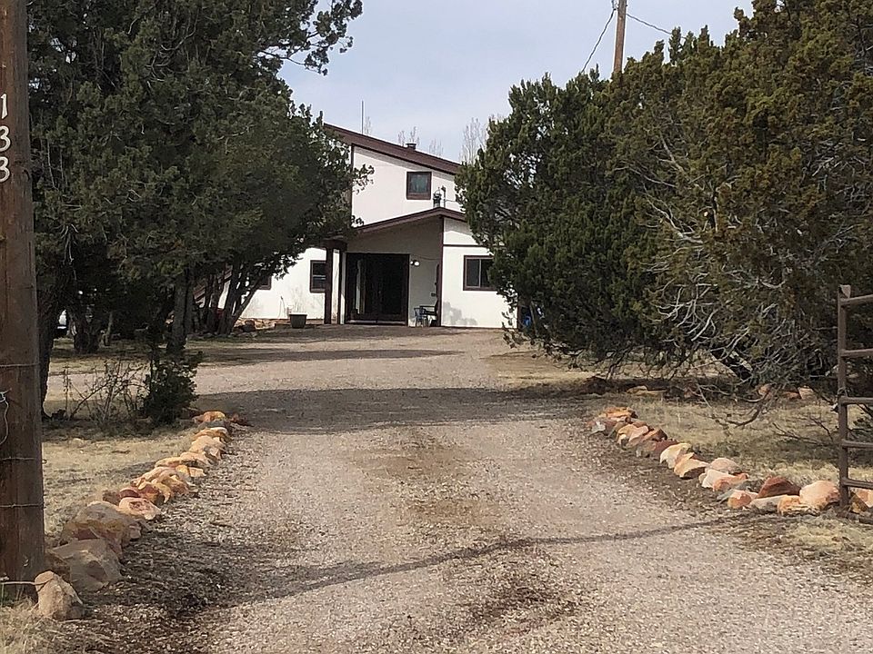 Driveway to east entrance