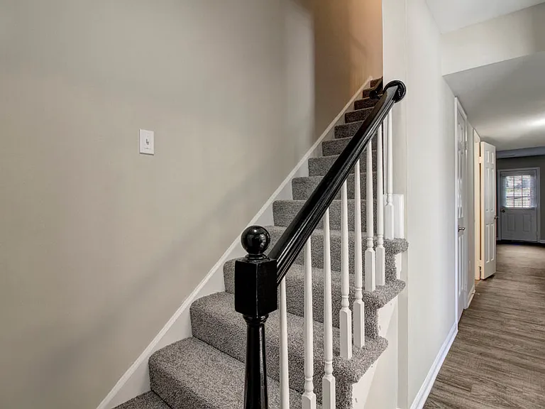 2112A Criston Dr — Photo 26