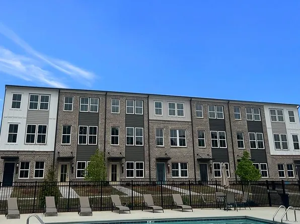 2662 Brookview Ln NW, Atlanta, GA 30318