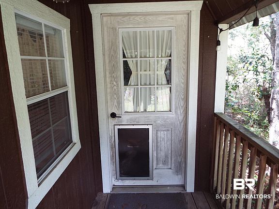 2nd image of 31344 Makani Hill Rd