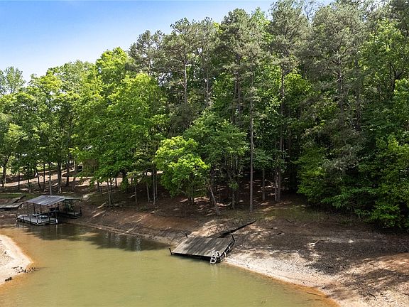 5th image of 200 Mullins Ford Landing Rd