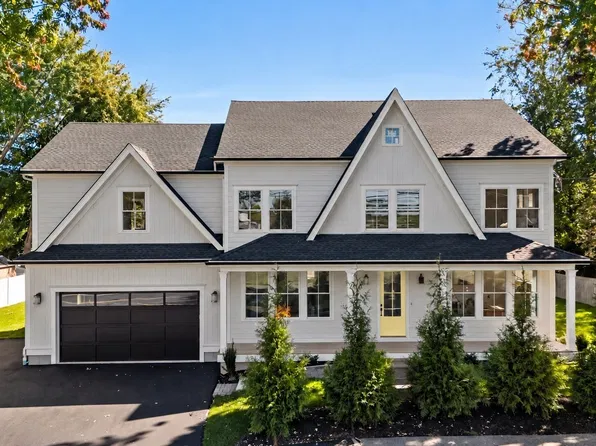 1152 Central Ave, Needham, MA 02492