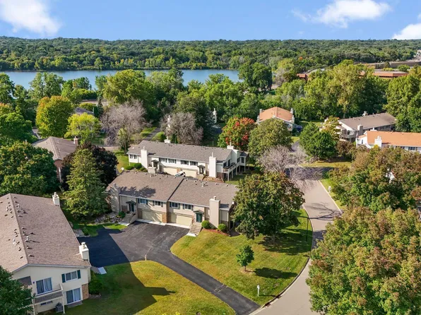 5340 Beachside Dr, Minnetonka, MN 55343