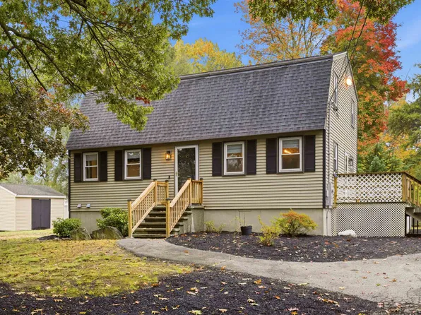 8 Edwards Street, Salem, NH 03079
