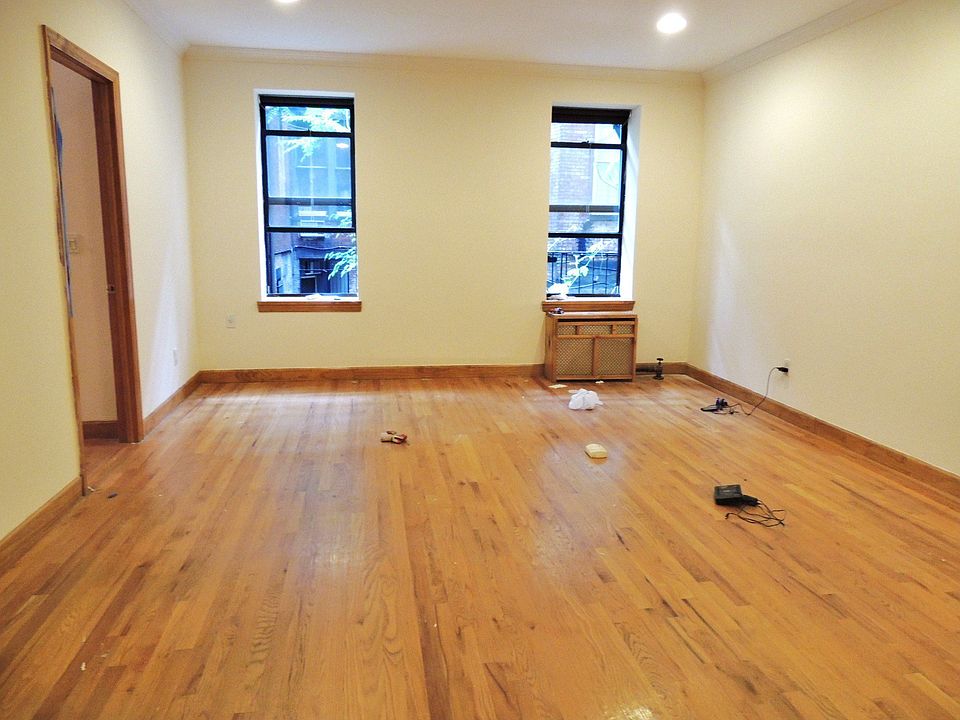 2nd image of 22 W 77th St APT 7