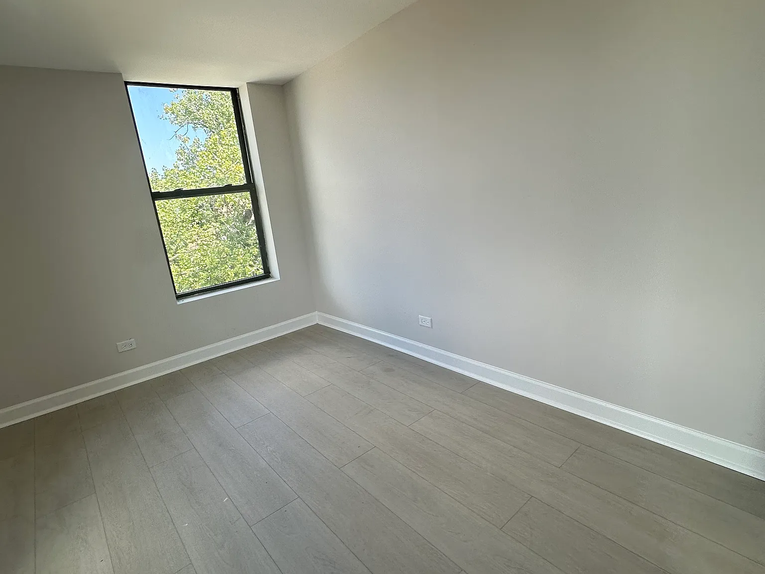 2 bed, $1,800 — Photo 4