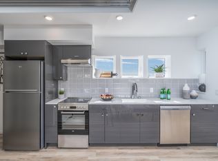 3860 Bridge Way N #402, Seattle, WA 98103