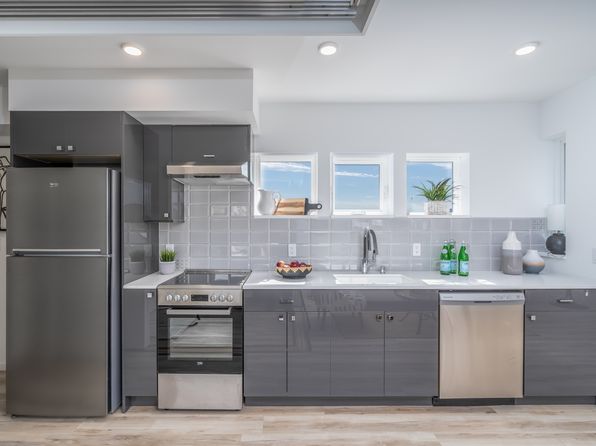 3860 Bridge Way N #504