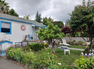 229 Willow St, Santa Rosa, CA 95401