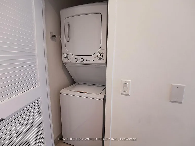 25 Richmond St E #2506 — Photo 35