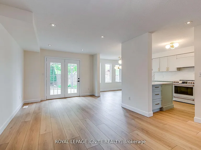 64 Templewood Dr — Photo 8