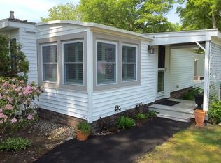 23 Bayberry Ln, Plymouth, MA 02360