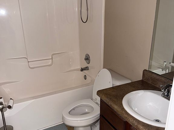 5th image of 13 Barrett Ln