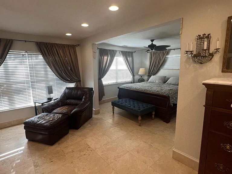 4101 W Watrous Ave — Photo 16