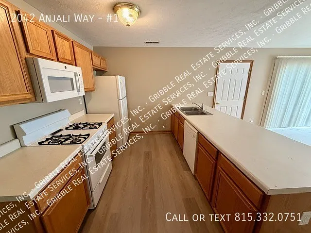 2042 Anjali Way #1 — Photo 7