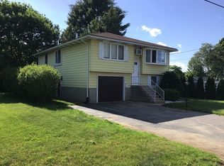 55 Amherst St, Ludlow, MA 01056