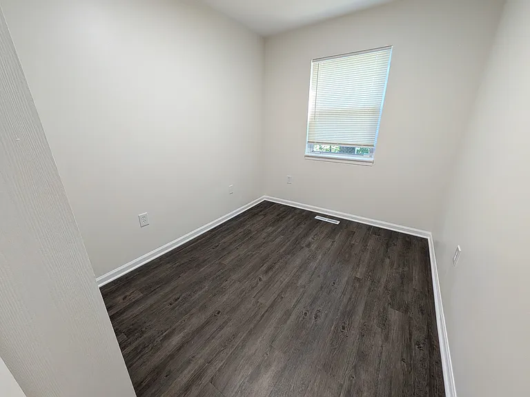 209 N Maxwell St #1 — Photo 9