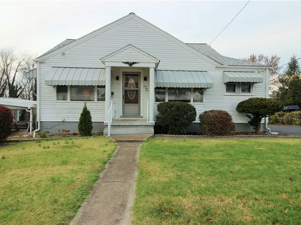 115 Brown St, Uniontown, PA 15401