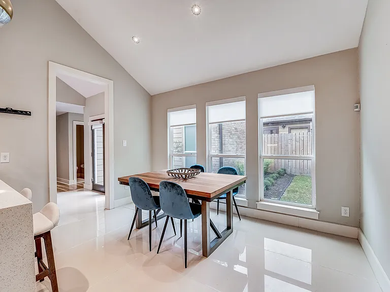 1371 Beaujolais Ln — Photo 4