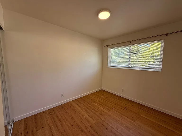 1528 Woolsey St #C — Photo 18
