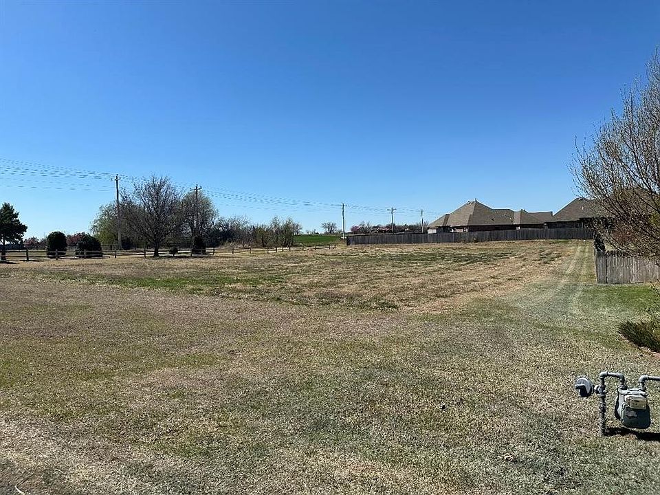 2nd image of Riata Rd Lot 1