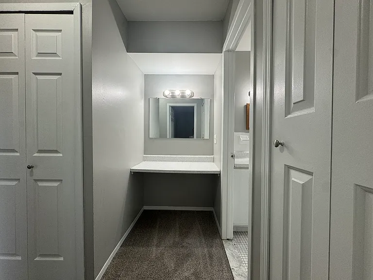 939 James St #STREET11 — Photo 9